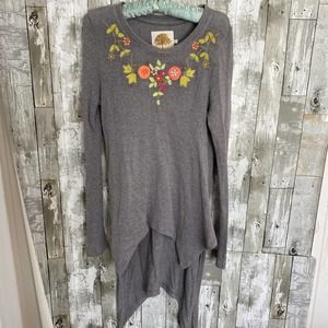 Missy robertson gray floral embroidered sweater L